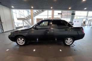 LADA 2110