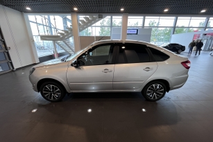 LADA GRANTA