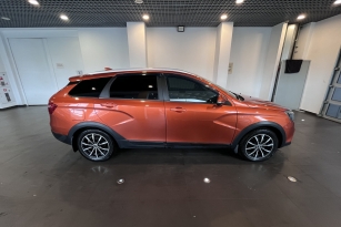 LADA VESTA