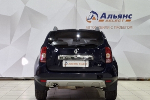 RENAULT DUSTER
