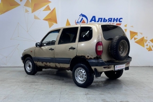 CHEVROLET NIVA