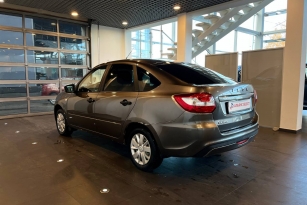LADA GRANTA