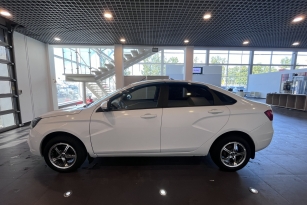 LADA VESTA