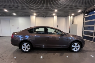 SKODA OKTAVIA