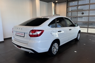 LADA GRANTA