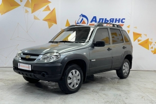 CHEVROLET NIVA