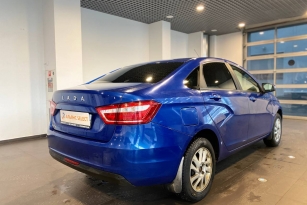 LADA VESTA