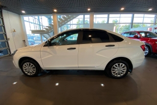 LADA VESTA