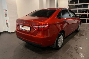 LADA VESTA