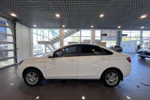 LADA VESTA