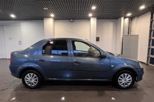 RENAULT LOGAN