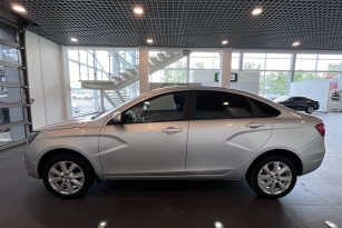 LADA VESTA