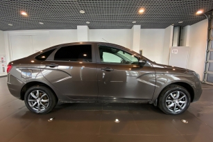 LADA VESTA