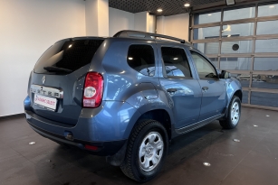 RENAULT DUSTER