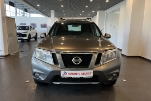 NISSAN TERRANO