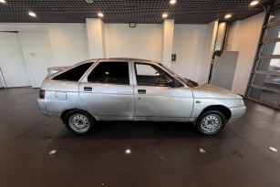 LADA 2112