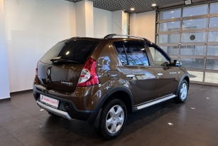 RENAULT SANDERO