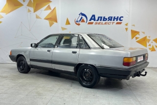 AUDI 100