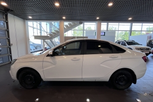 LADA VESTA