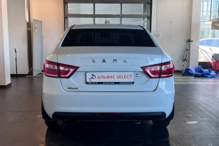 LADA VESTA