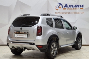 RENAULT DUSTER