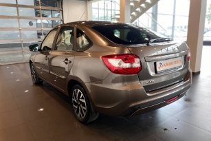 LADA GRANTA