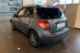 SUZUKI SX4