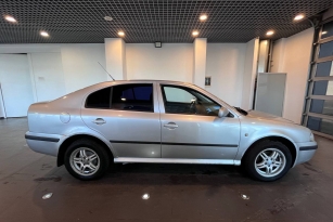SKODA OKTAVIA