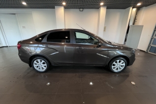 LADA VESTA