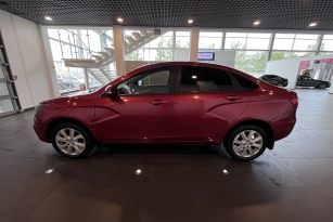 LADA VESTA