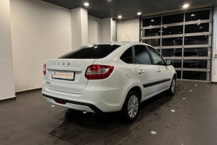 LADA GRANTA