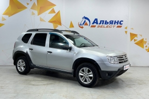 RENAULT DUSTER