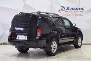 NISSAN PATHFINDER