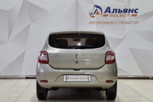 RENAULT SANDERO