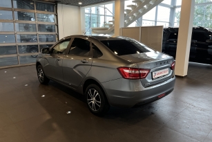 LADA VESTA