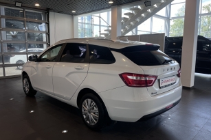 LADA VESTA