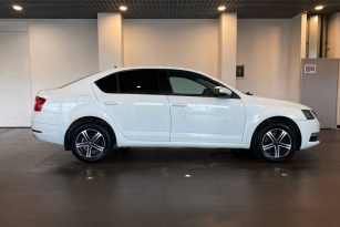 SKODA OKTAVIA