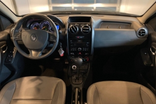 RENAULT DUSTER
