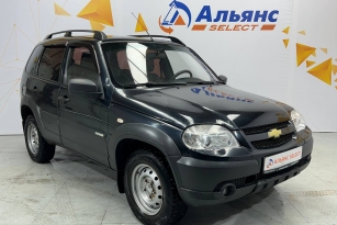 CHEVROLET NIVA