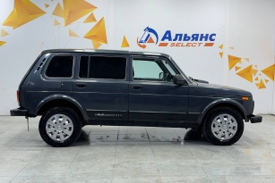 LADA 2131 (4X4)
