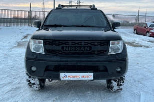 NISSAN NAVARA