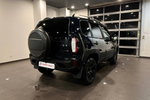 LADA NIVA TRAVEL