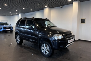 CHEVROLET NIVA
