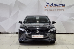 TOYOTA CAMRY