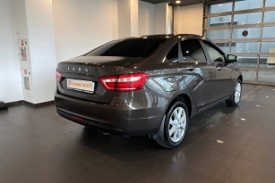 LADA VESTA