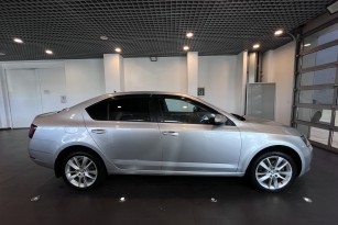SKODA OKTAVIA