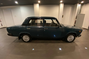 LADA 2107