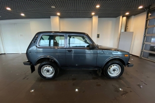 LADA 2121 (4X4)