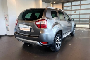 NISSAN TERRANO