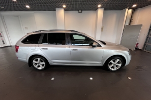 SKODA OKTAVIA